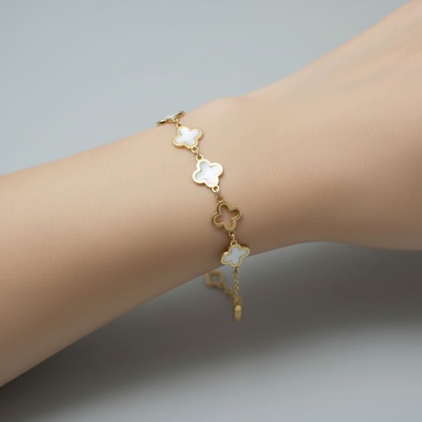 Clover Gold Chain Bracelet