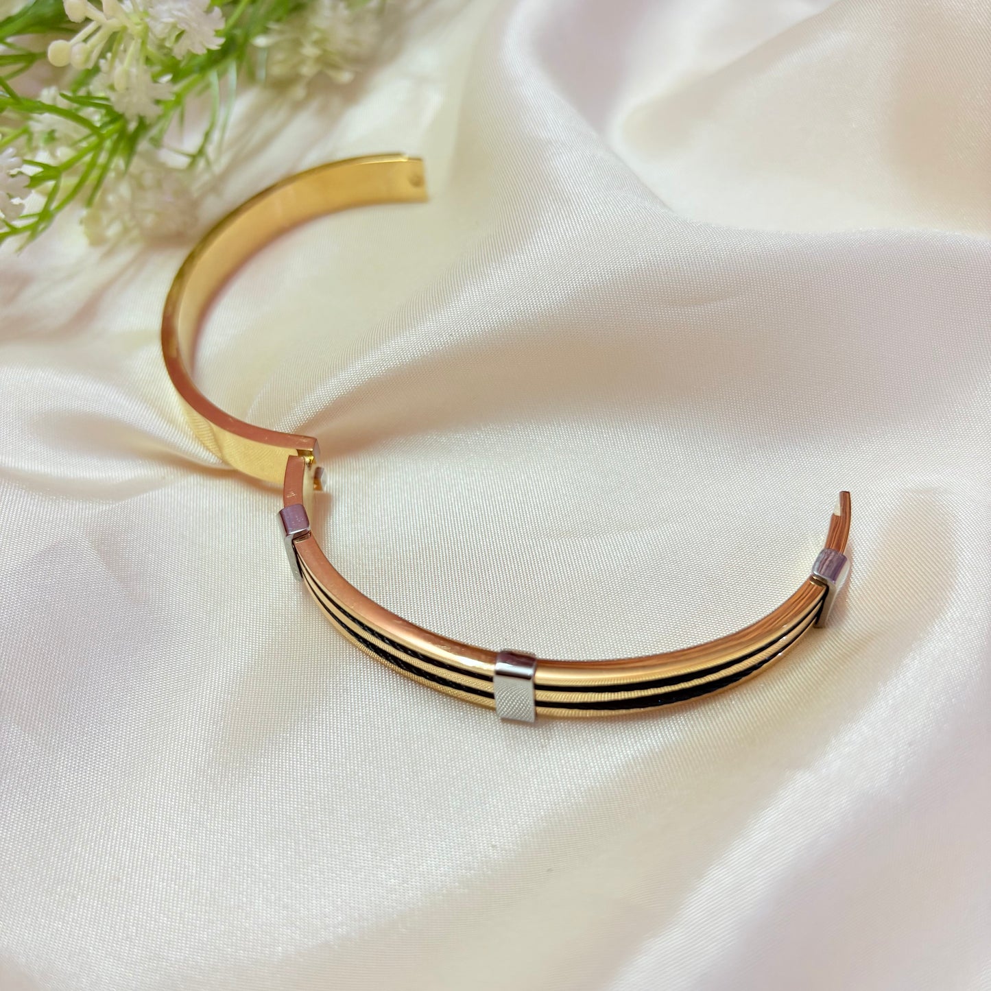 Black Cable Kada Bracelet