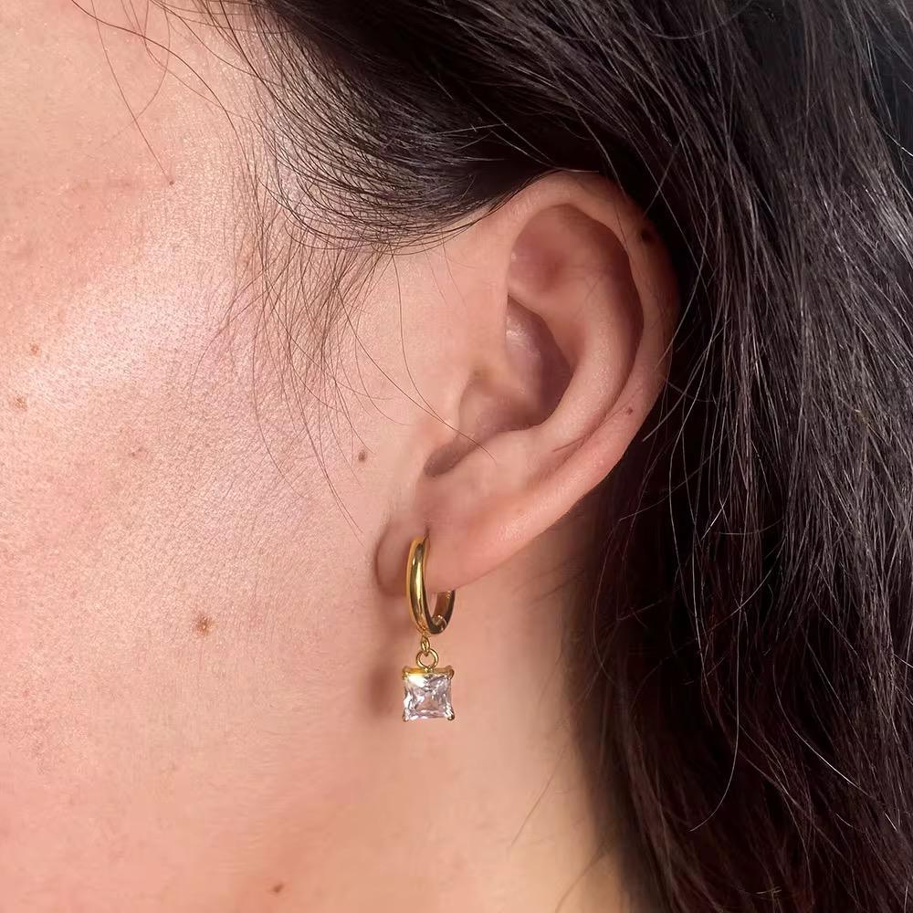 Quili Square Hanging Earrings - Aesthla