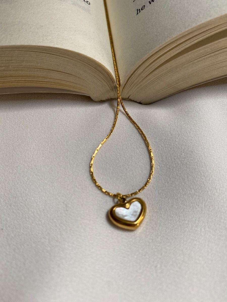 Daisy Heart Necklace - Aesthla