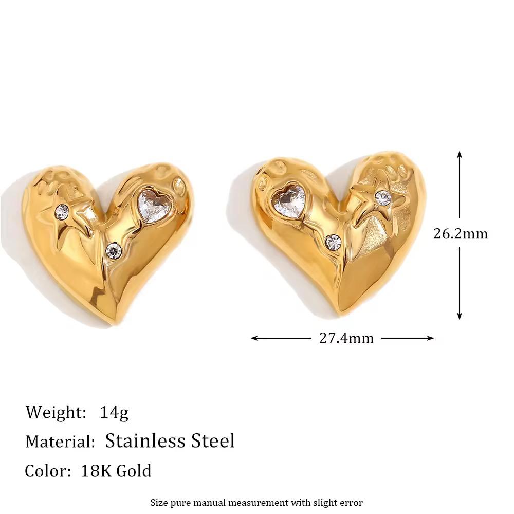 Diamond Heart Stud Earrings - Aesthla