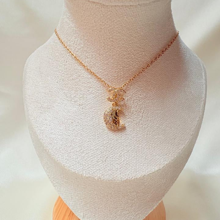 Moon Necklace - Aesthla