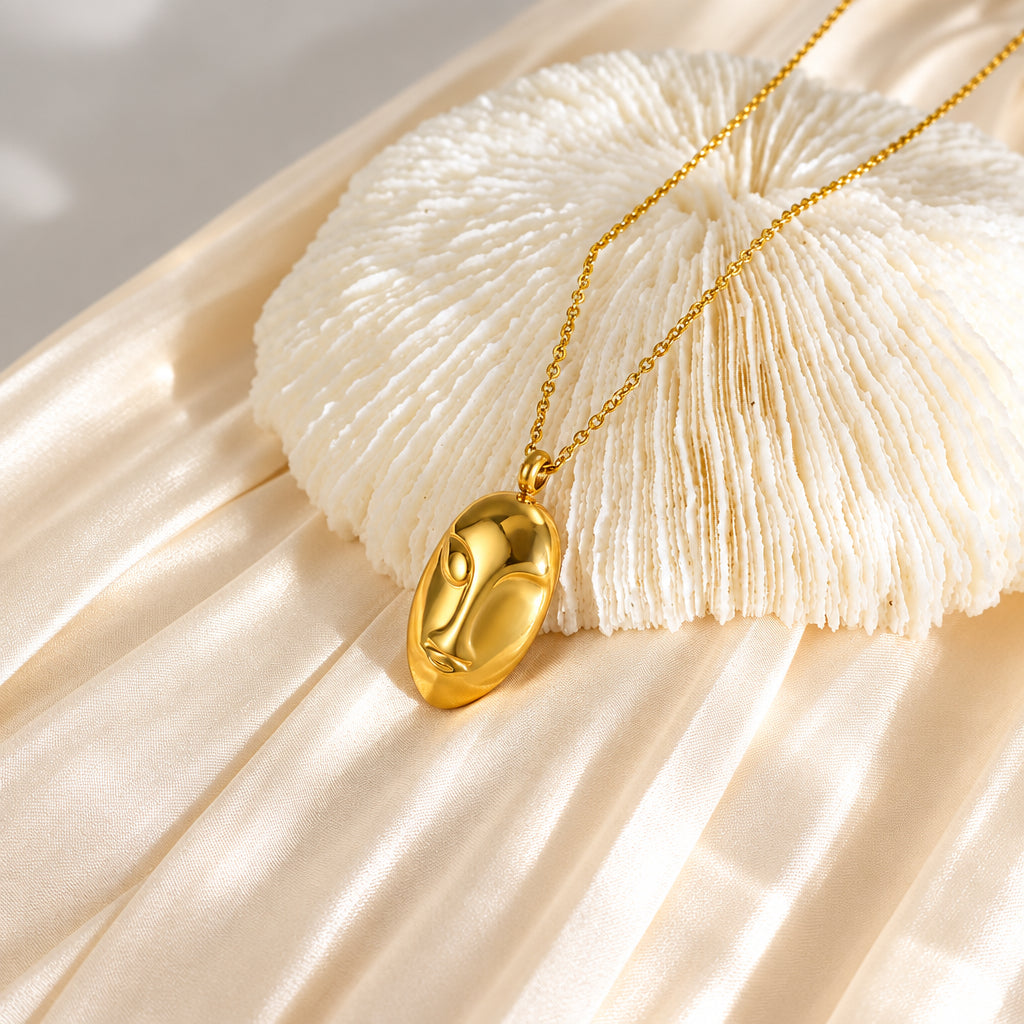 Sculpted Pendant Necklace - Aesthla