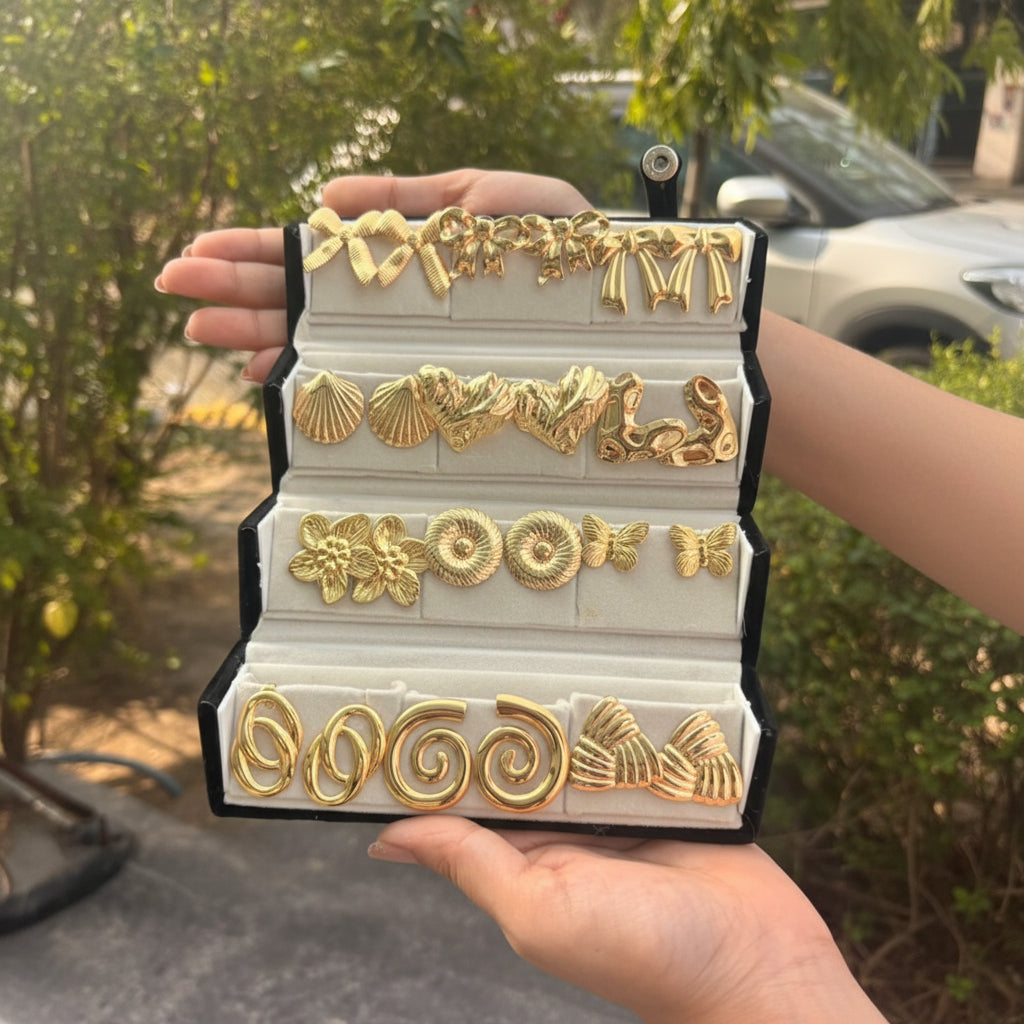 12 Pair of Gold Earrings - Aesthla