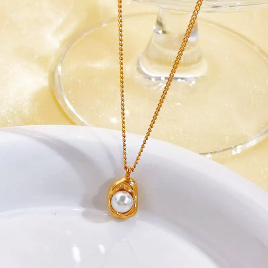 Winnifred Gold Necklace