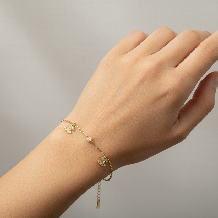 Interlocking Gold Chain Bracelet