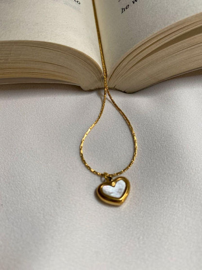 Daisy Heart Necklace - Aesthla 