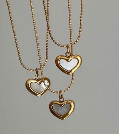 Daisy Heart Necklace - Aesthla 