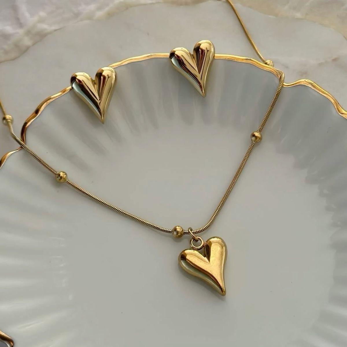 Gold Heart Necklace - Aesthla 