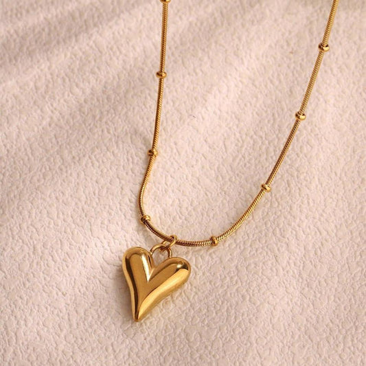 Gold Heart Necklace - Aesthla 