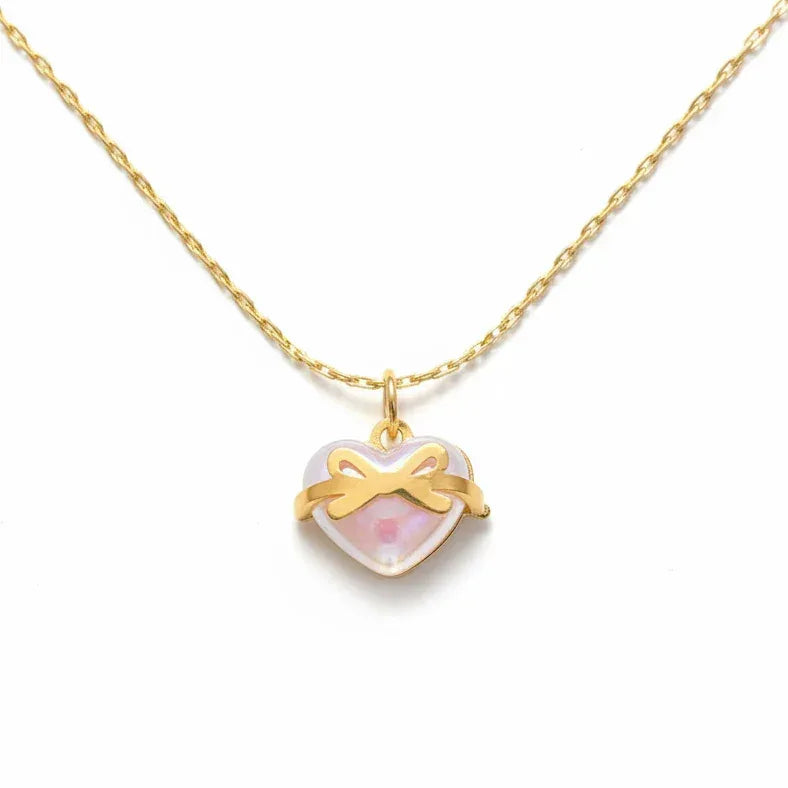 Amour Pearl Pendant