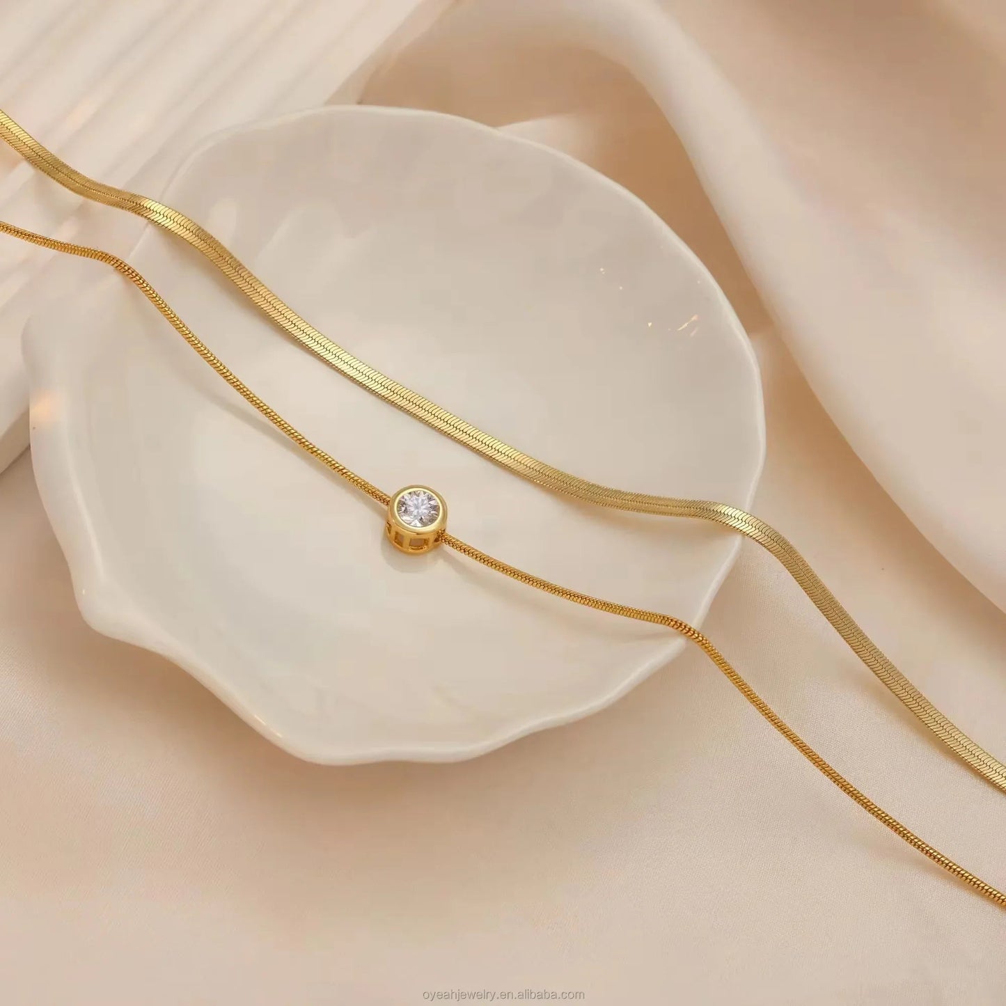 Amour Crystal Necklace - Aesthla