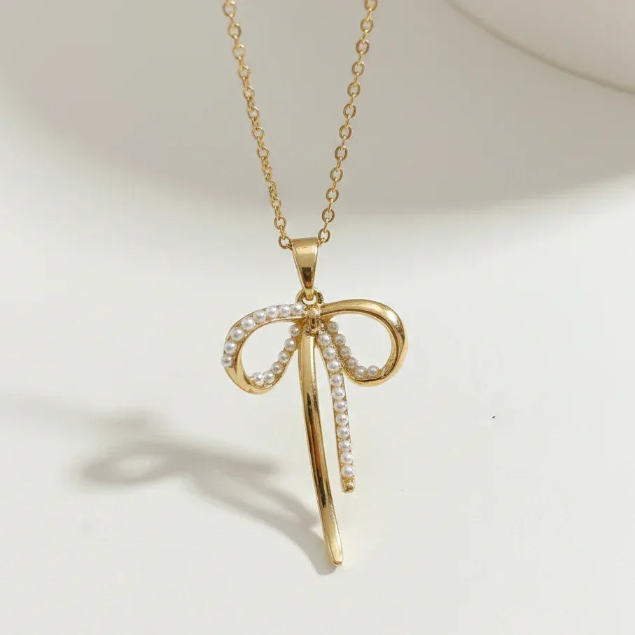 Bow Pendant Necklace - Aesthla