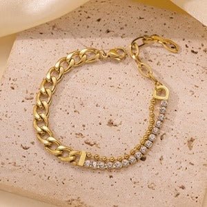 Crystal lock Gold Chain Bracelet - Aesthla