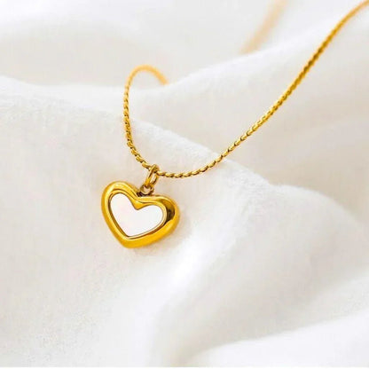 Daisy Heart Necklace - Aesthla
