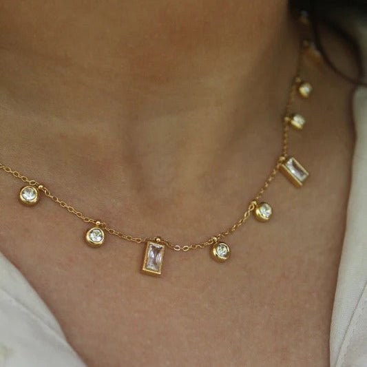 Floating Crystal Necklace - Aesthla