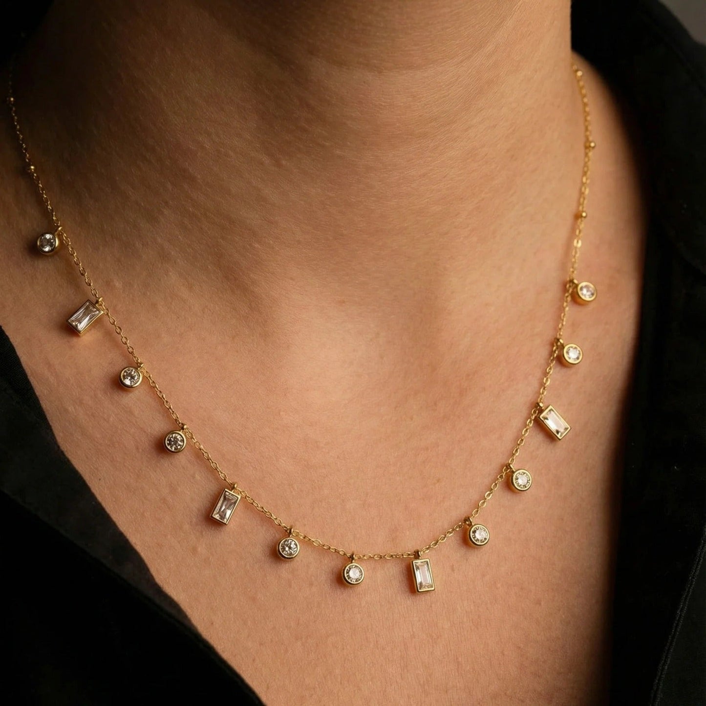 Floating Crystal Necklace - Aesthla
