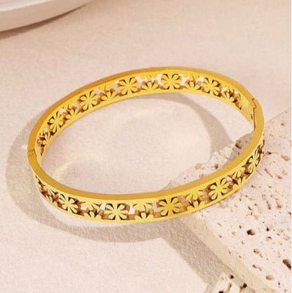 Floral Heritage Kada Bracelet - Aesthla