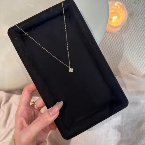 Flower Charm Necklace - Aesthla