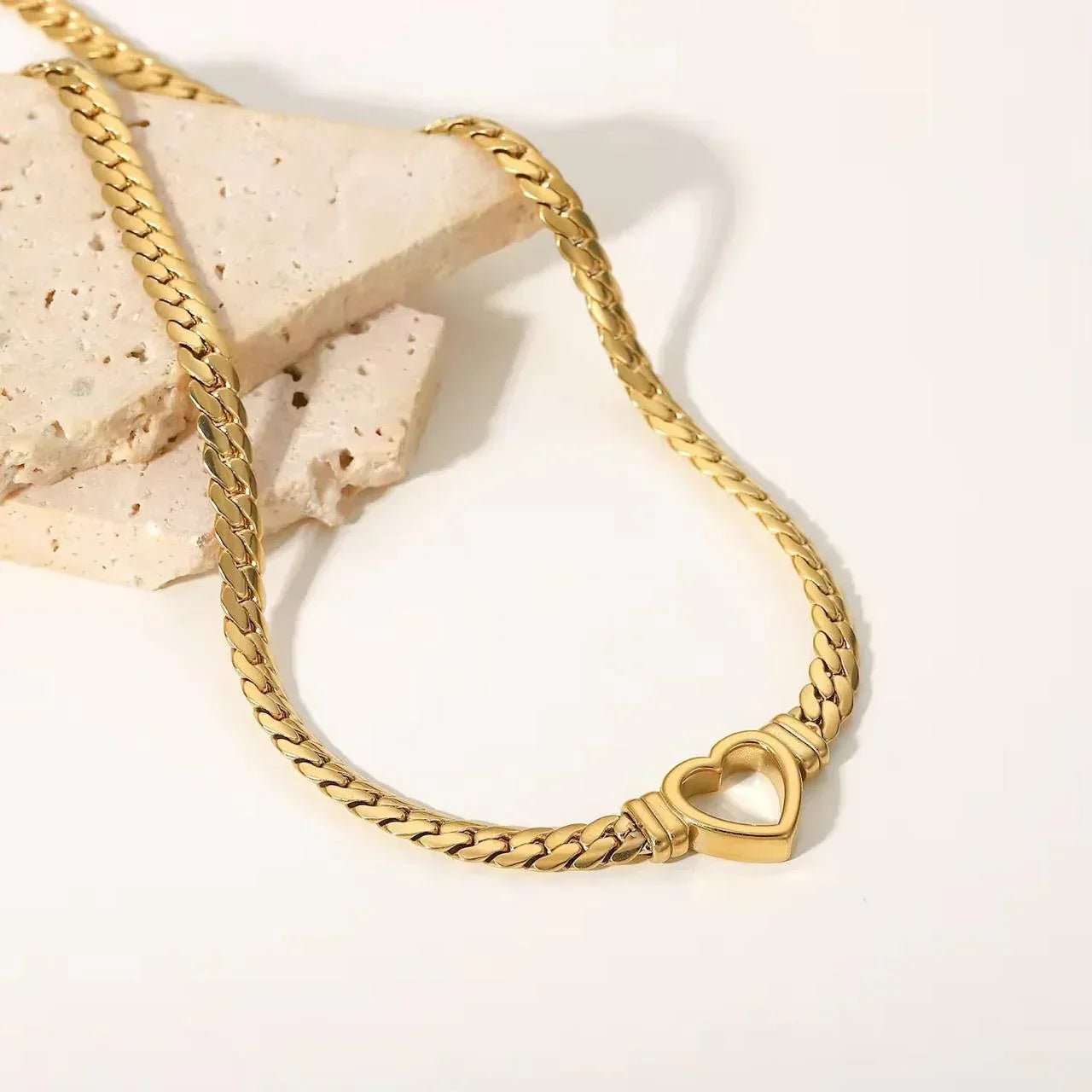 Hollow Heart Necklace - Aesthla