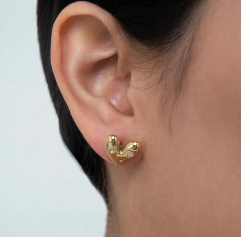 Diamond Heart Stud Earrings - Aesthla