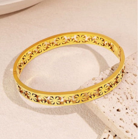 Floral Heritage Kada Bracelet