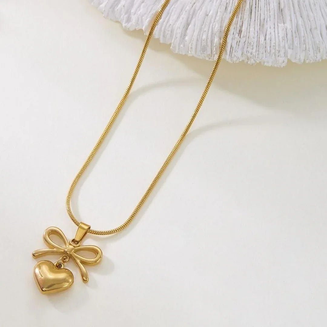 Love Knot Pendant Necklace - Aesthla