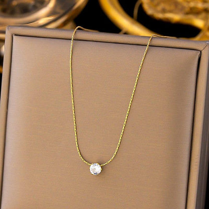 Solitaire Golden Necklace - Aesthla