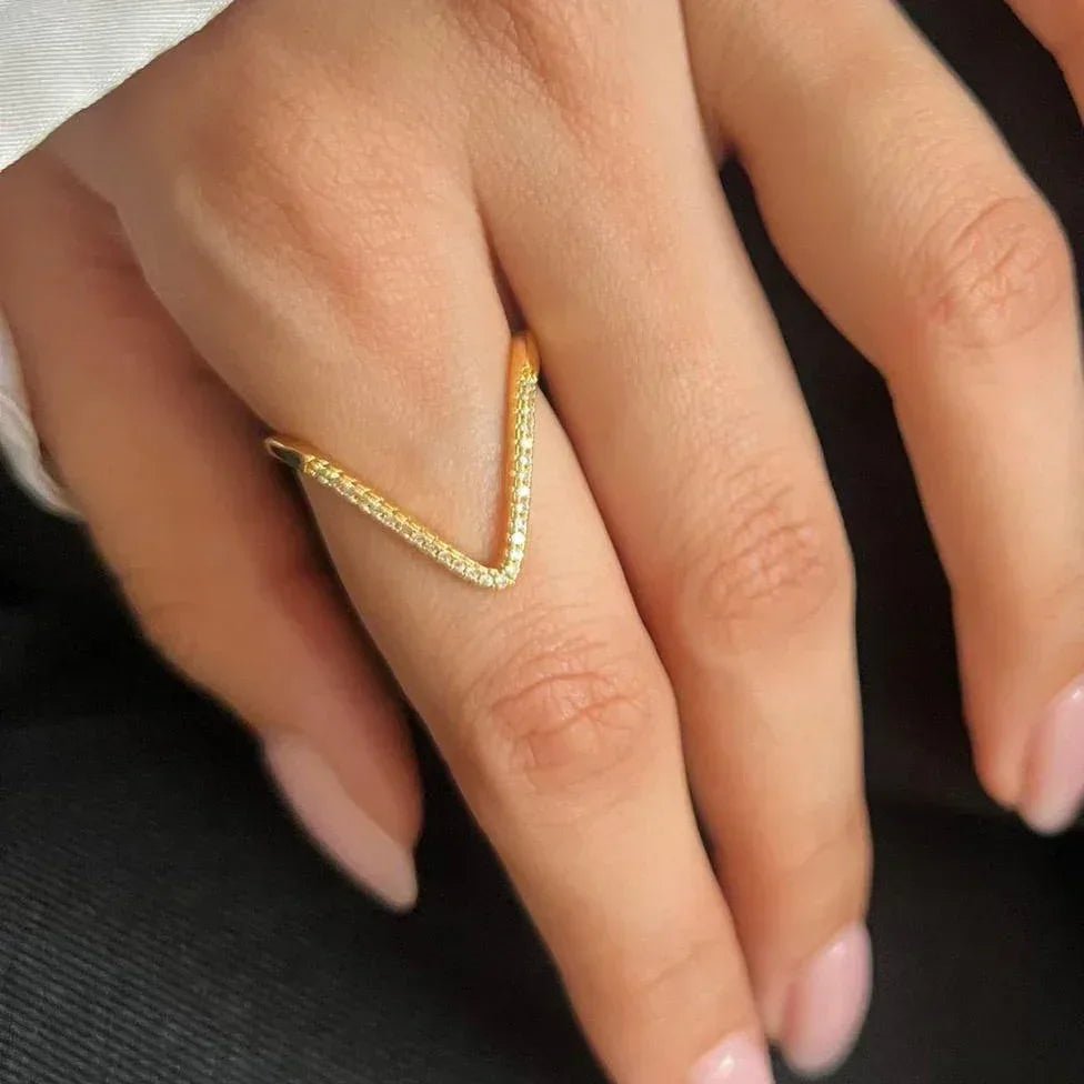 V Shaped Ring - Aesthla